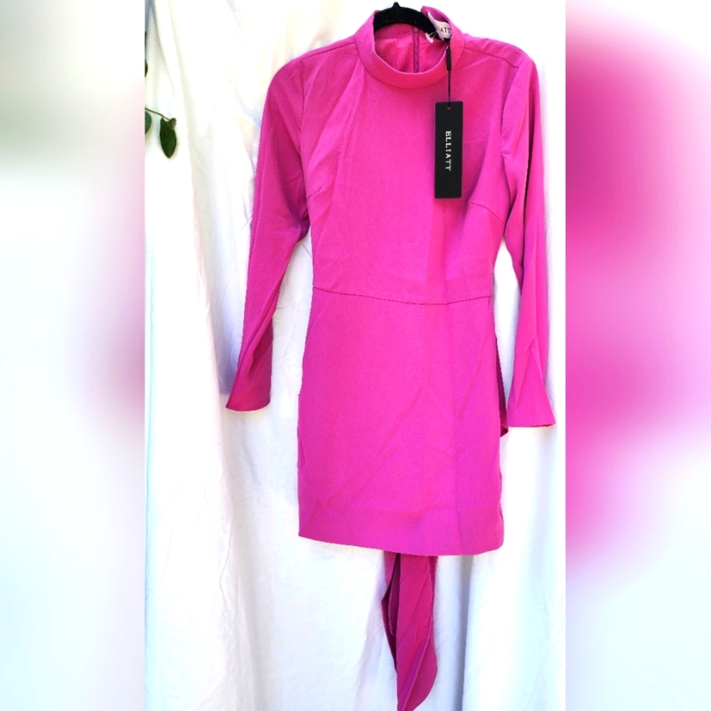 Elliatt Hot Pink Long Sleeve Mini Dress